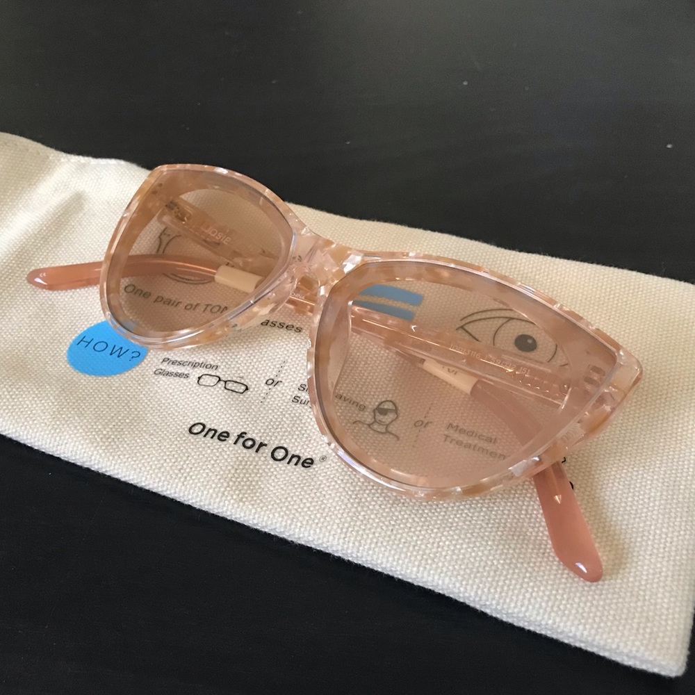 TOMS Josie Sunglasses